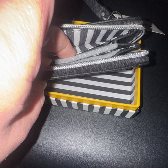 Marc Tetro Boston Terrier Dog Print Wallet - Picture 5 of 13